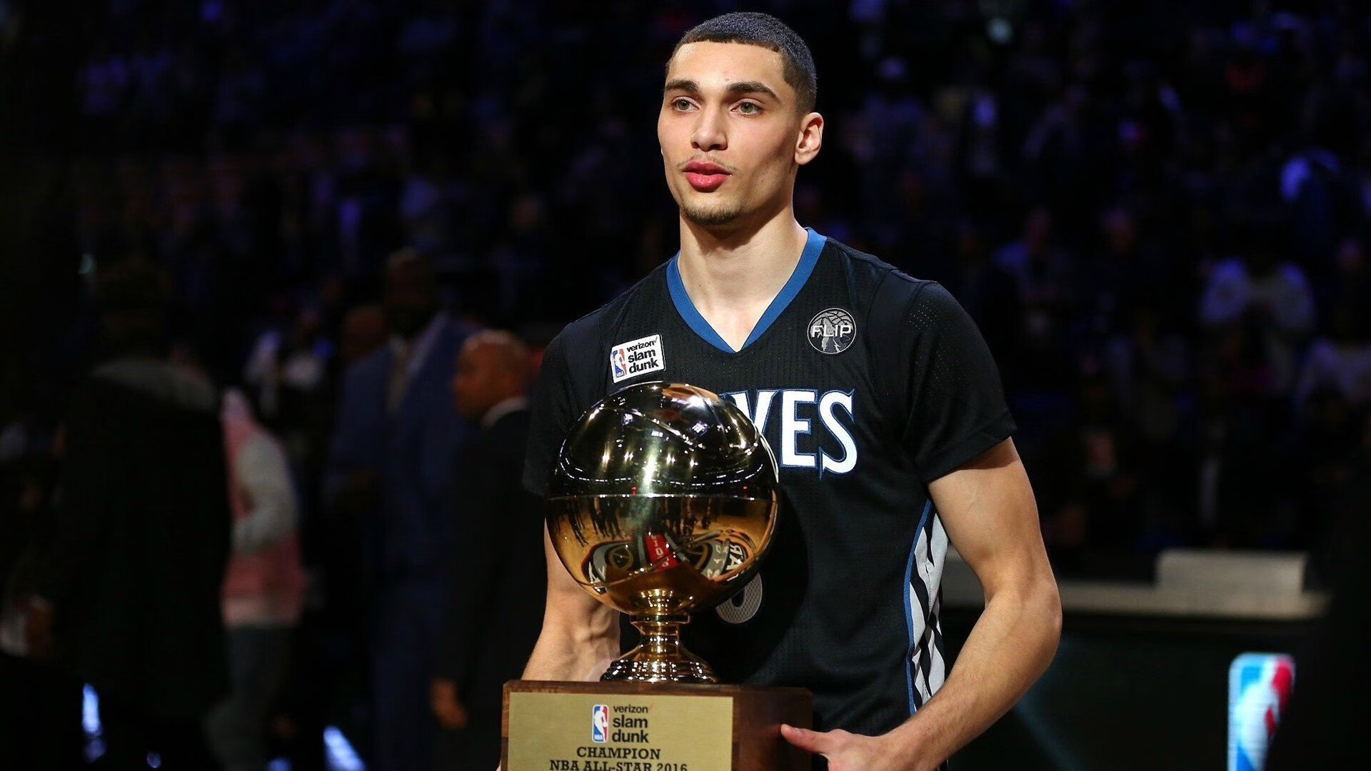 东契奇爆发!湖人杀进西部前三!2年1200万签下第三巨头,东契奇在nba什么球队