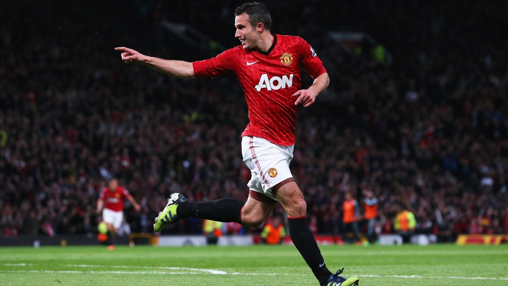 江苏荣耀开启新篇章——省委书记、省长为“苏超”冠亚军颁奖,一场体育盛事彰显江苏精神